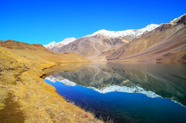 Chandigarh to spiti Valley taxi
